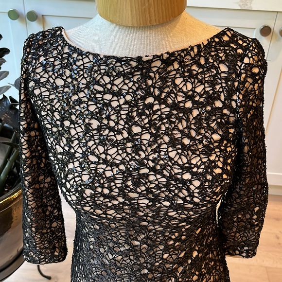 NWOT black sequinned lace bateau neck knee length dress from Aiden Mattox. - Picture 2 of 9